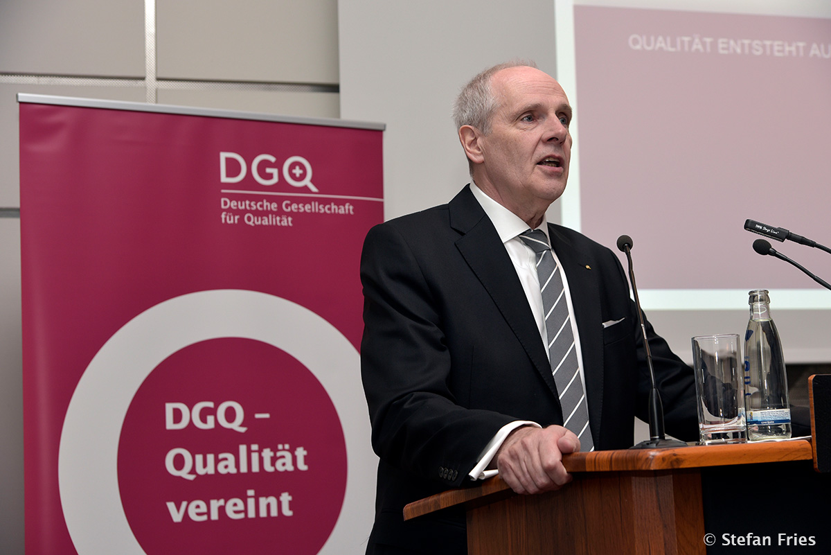 #nivoslider-U4csJ-19669-caption-0 Für DGQ-Präsident Udo Hansen ist die neue Geschäftsstelle Düsseldorf ein wichtiger Baustein der regionalen Präsenz.